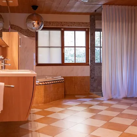 Gasthof Alpenlodge Windischgrätzhöhe 3*